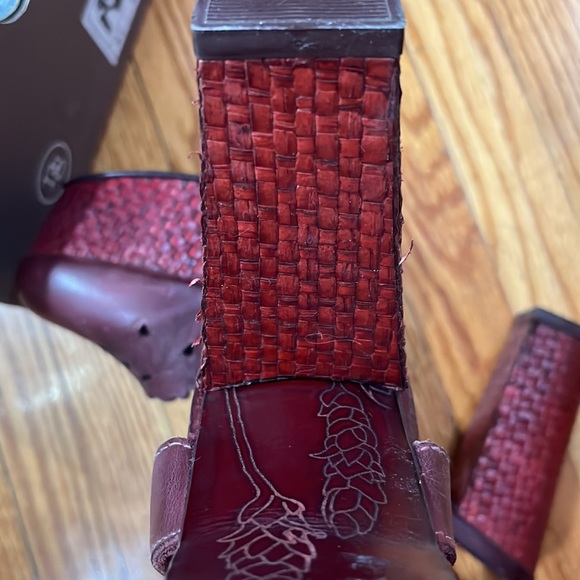 Burgundy Leather Neosens Platform Heels - Picture 8 of 15